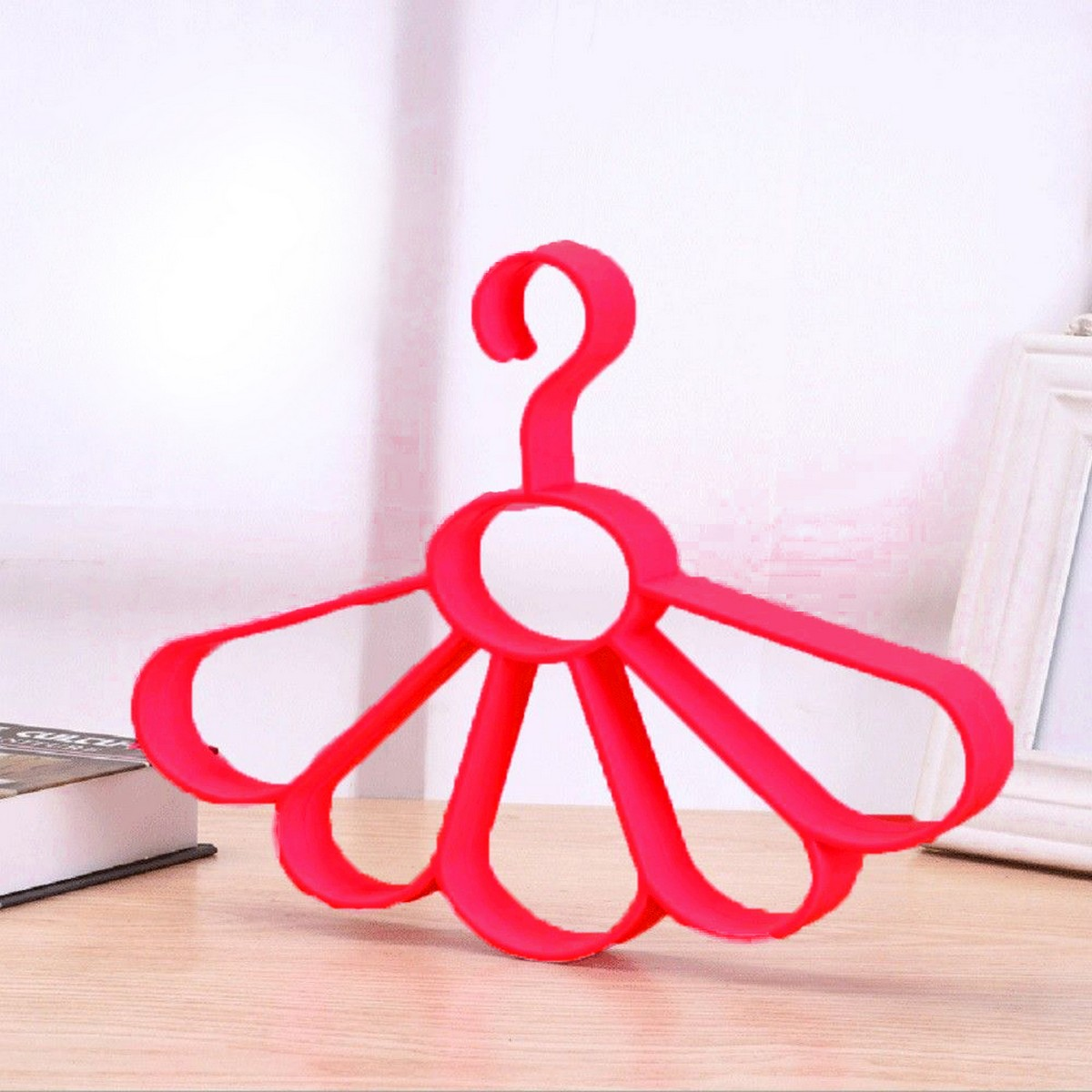 Flower Scarf Belt Hanger Multi Function Plastic Scarf Hanger 5 Holes - Image 4