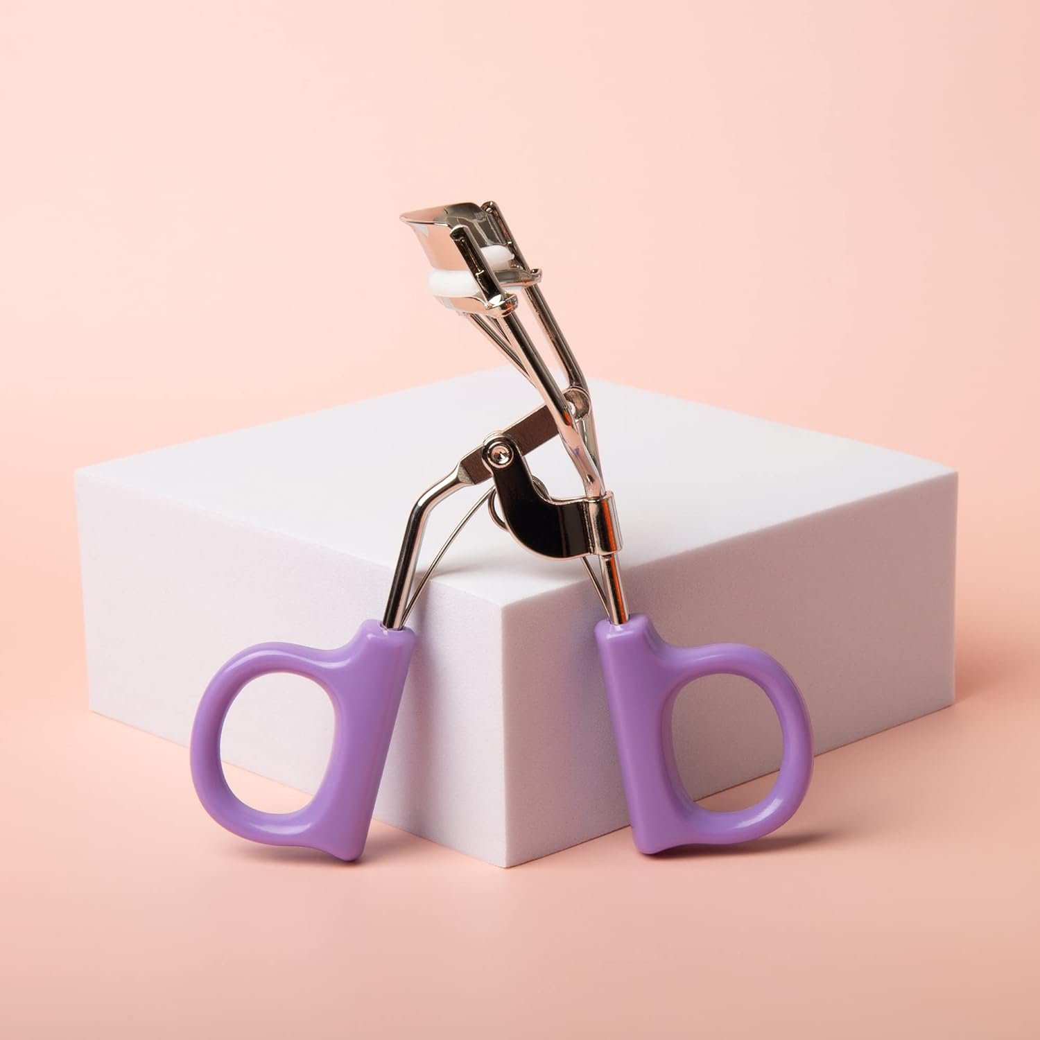 Eyelash Curler, Makeup Tool With Silicone Cushioned Curler Pad...
