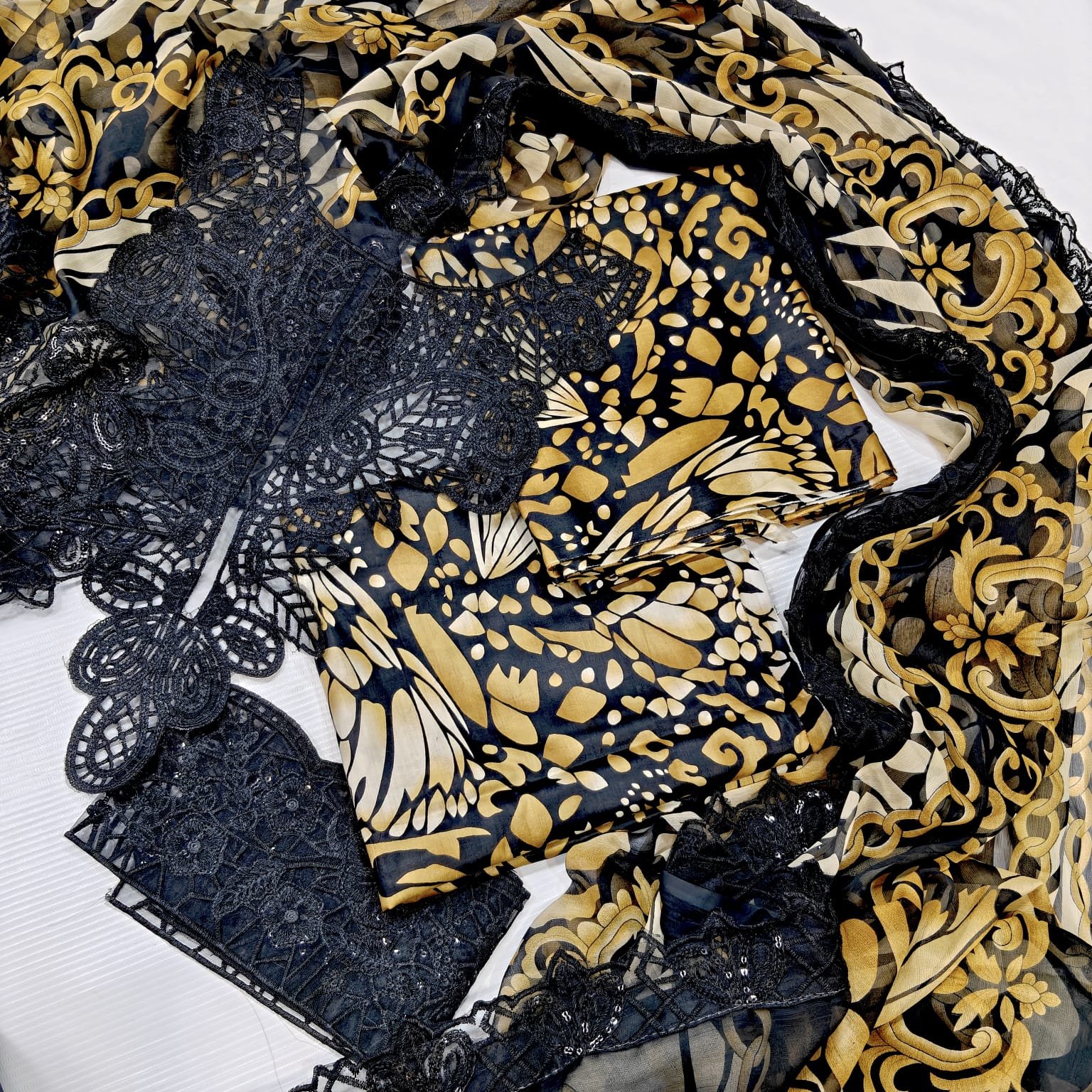 Maria B Printed Embroidered Lawn 3pc Unstitched Suit with Chiffon Dupatta - Image 4