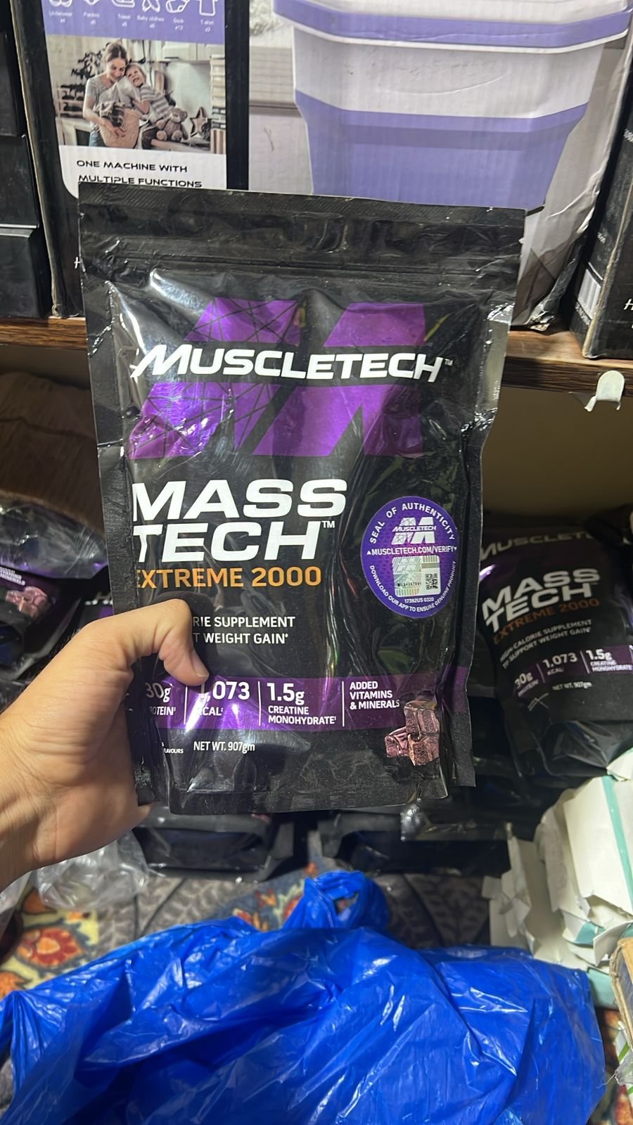 Muscletech Mass Tech Extreme 2000 Dietary Supplement Heavy Weight Gainer - Image 3