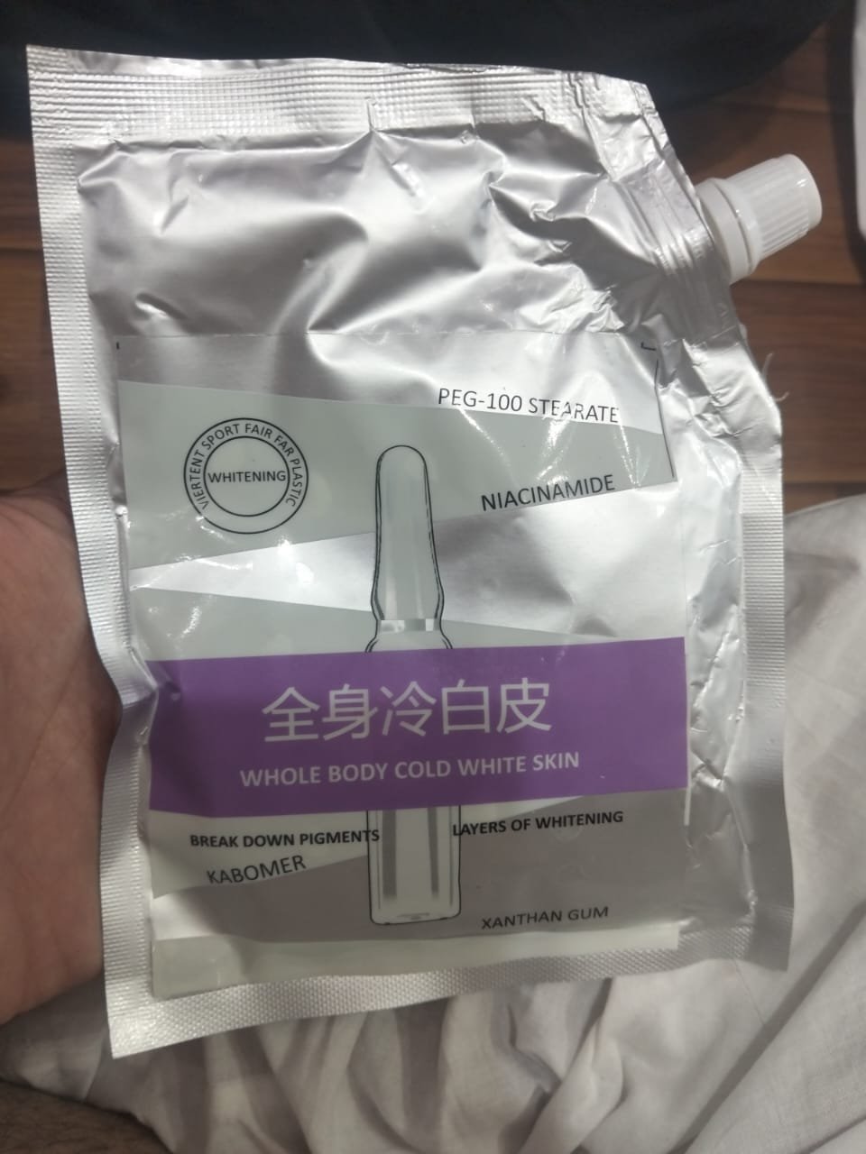 Whole Body Cosmetic Skin Lotion with Niacinamide Hydrating - Image 4
