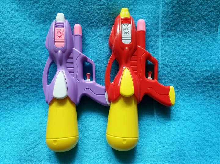 Large-Size Kids’ Water Gun - Image 5
