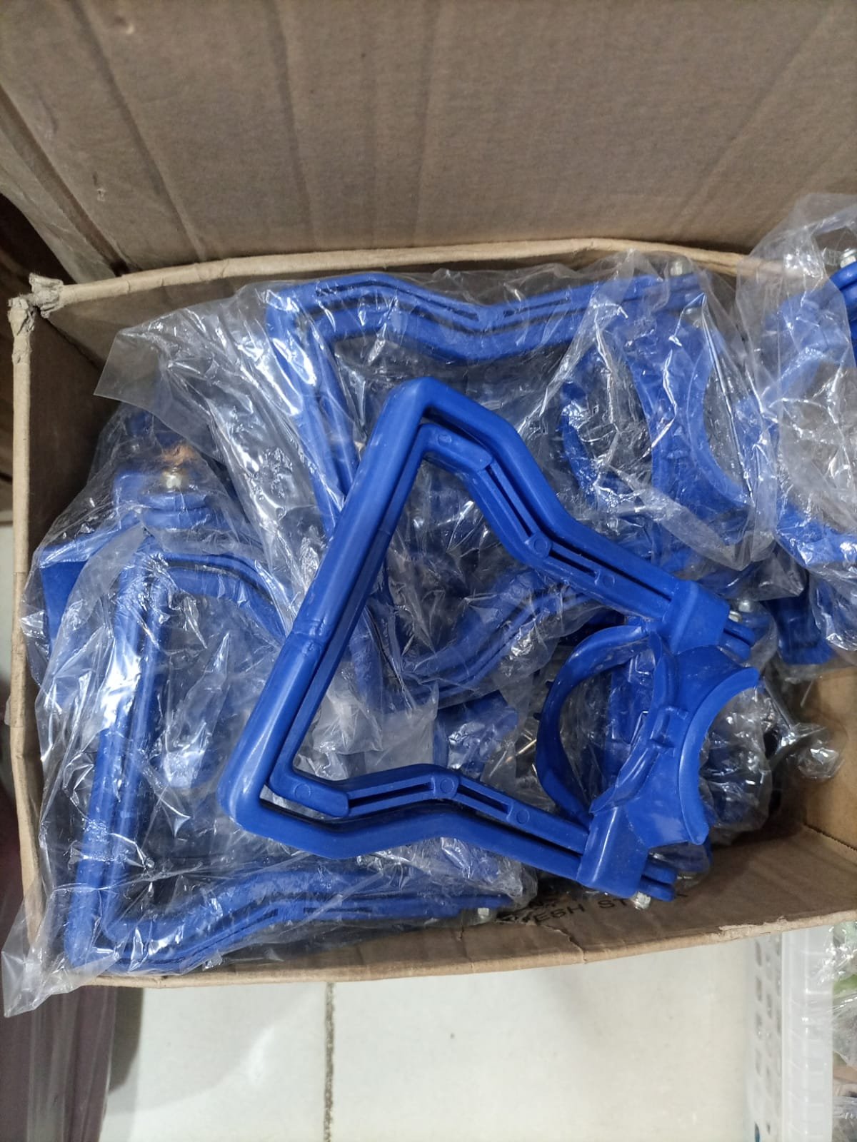 Easy Lifting For 19 Litre Water Bottle Lifter With Load Sharing... - Image 2
