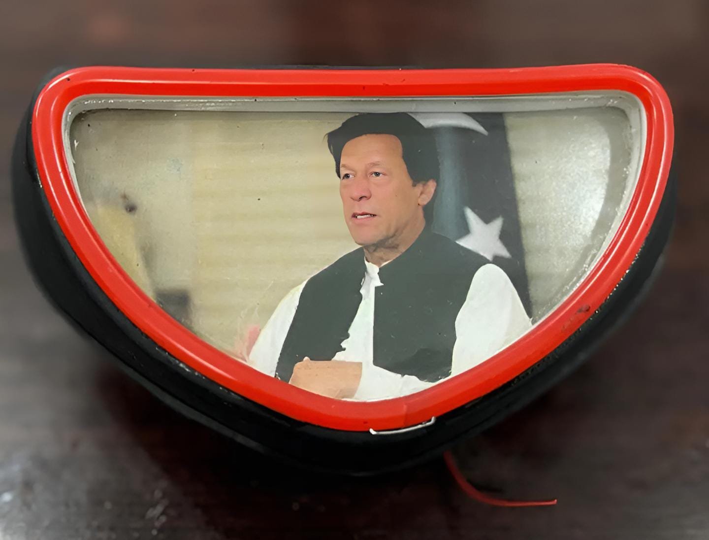 70 Motorcycle Back Light (Imran Khan) With Drl (Random Pictures) - Image 2