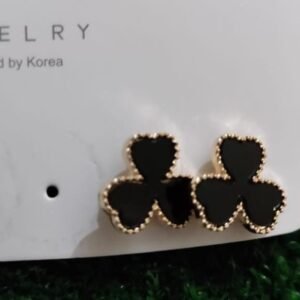 1 Pair Black  Mini Hearts Trending Earrings