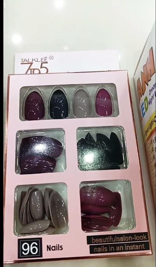 96 Pcs Nails Without Glue Or Sticker (Random Color)