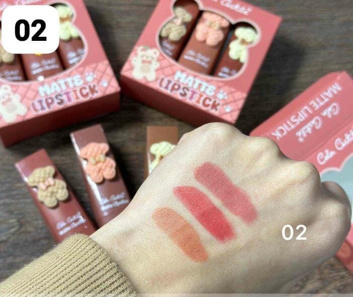 Pack Of 3 Color Castle Pigmented Lipsticks Pack - Image 4