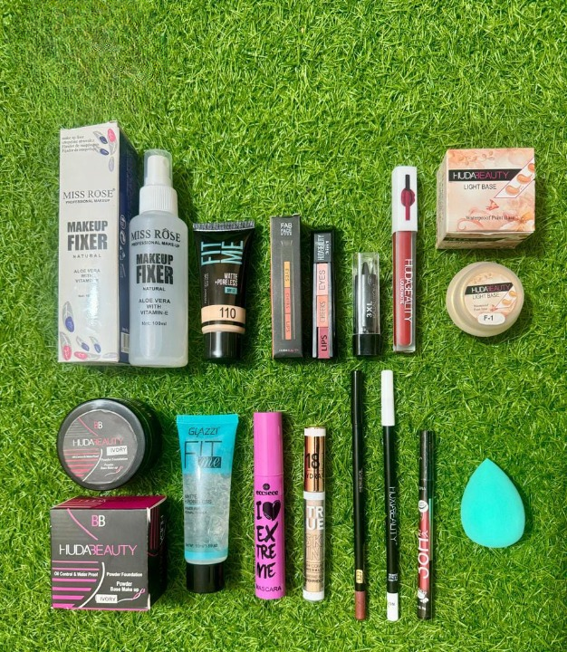 14 In 1 Makeup Deal Professional Makeup Deal, Make-Up Fixer ...
