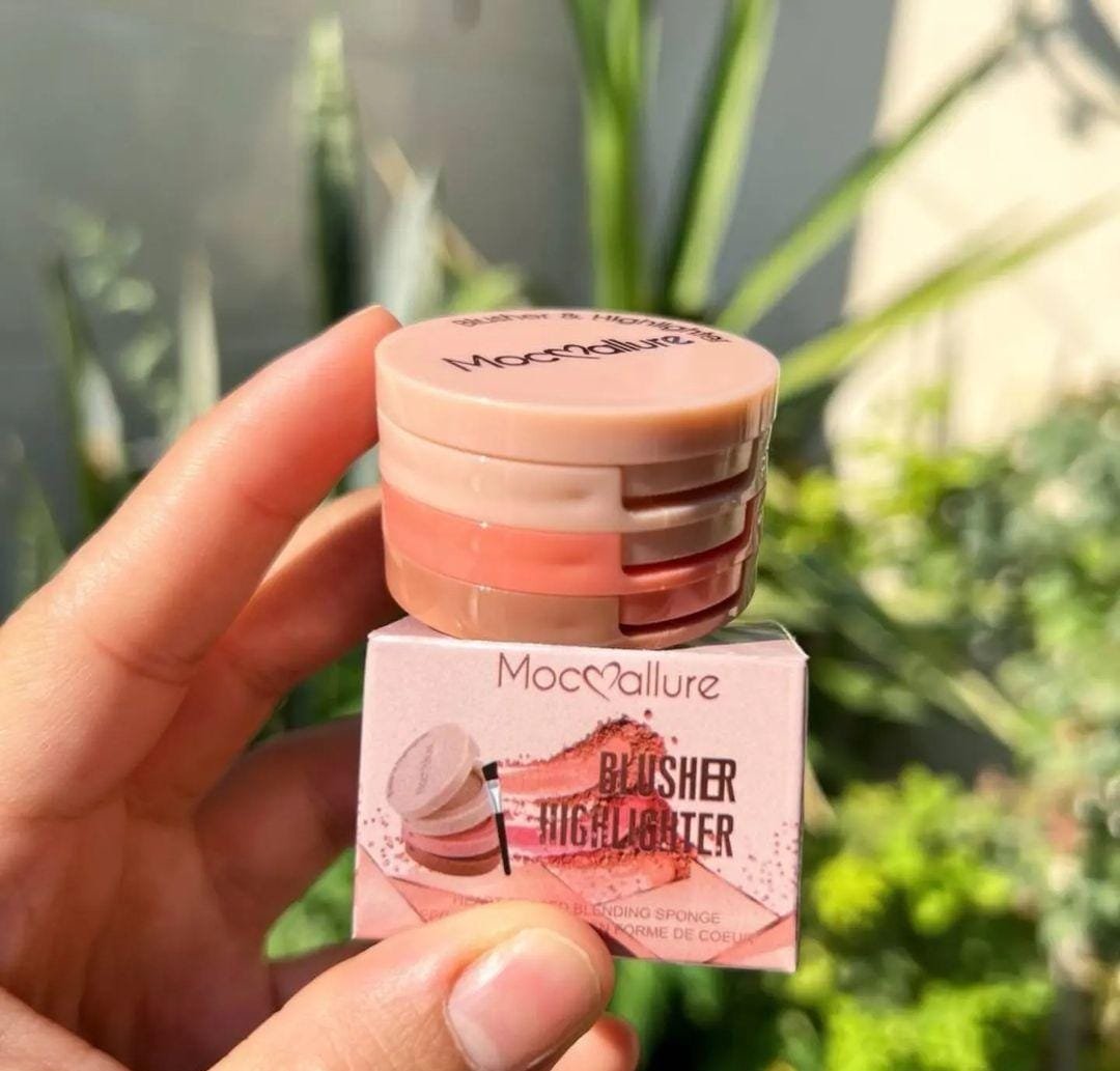 Mocallure 3 In 1 Blusher Highlighter Kit Package Includes: 1 X...