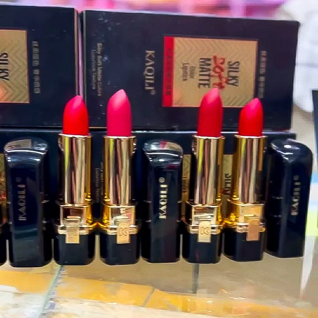 High Pigment Beautiful Smooth Lipstick , Smooth Texture, Glossy...