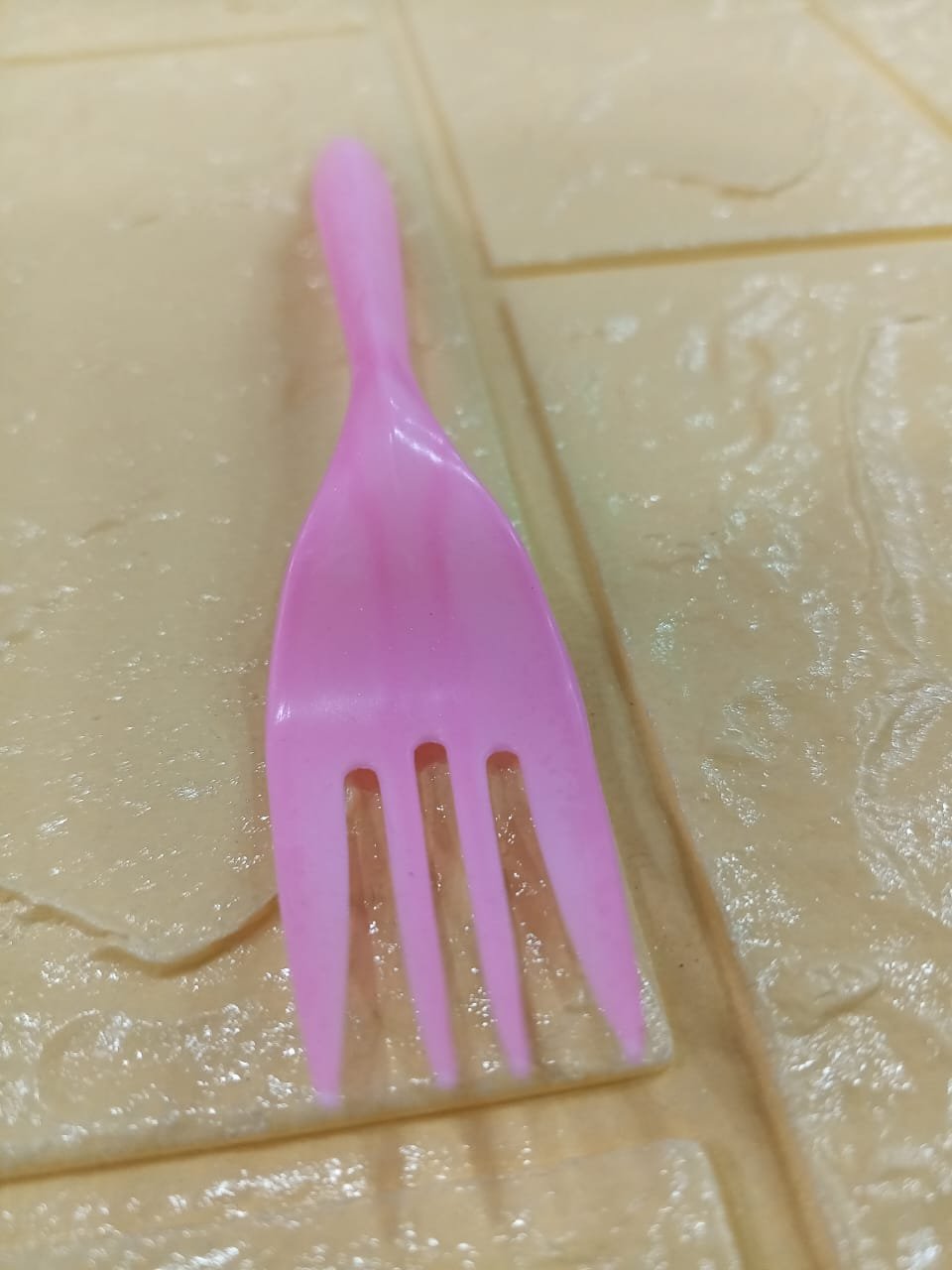 24Pcs Imported Disposable Plastic Fork Party Cutlery Fork Birthday... - Image 3