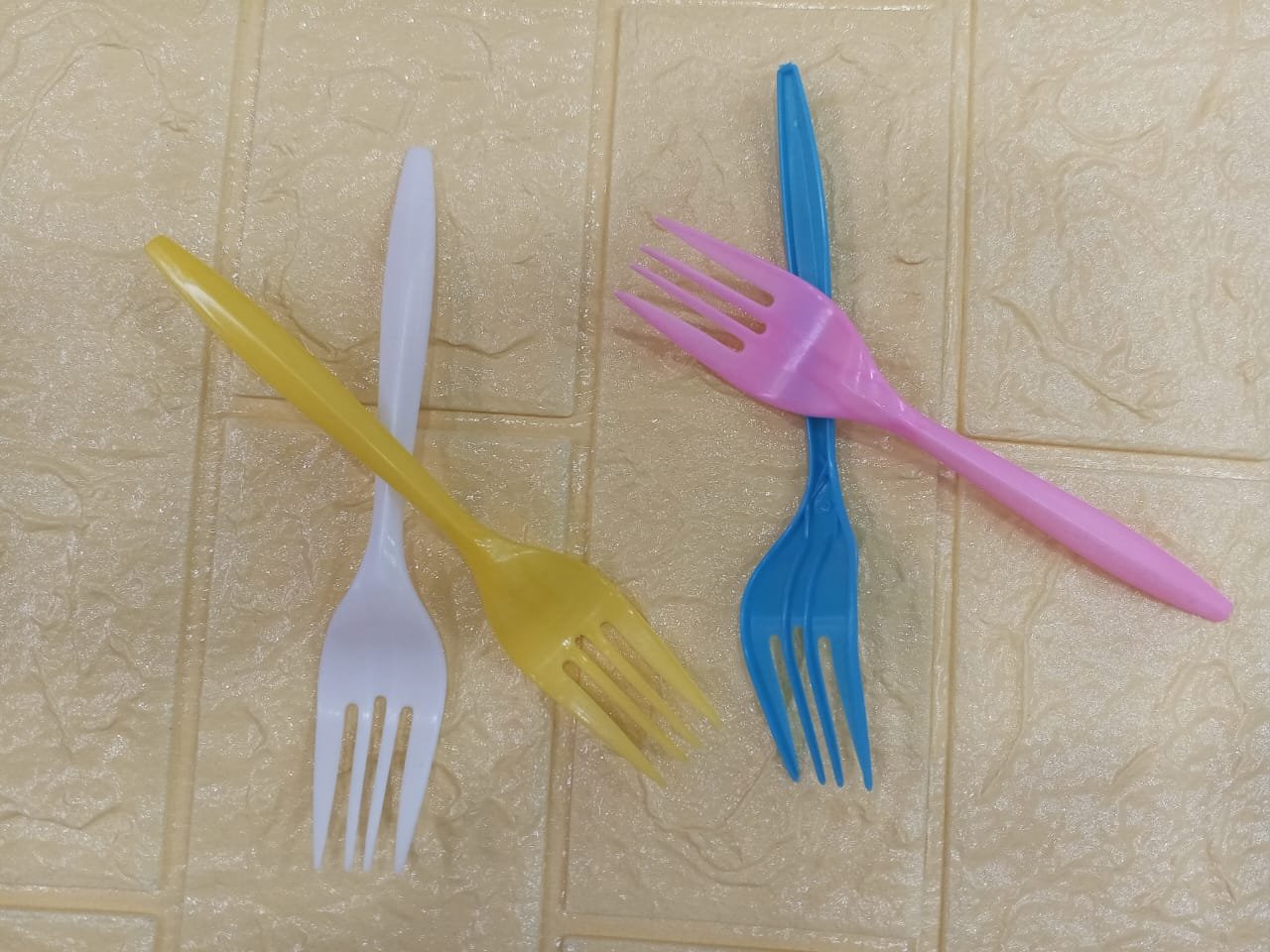 24Pcs Imported Disposable Plastic Fork Party Cutlery Fork Birthday...