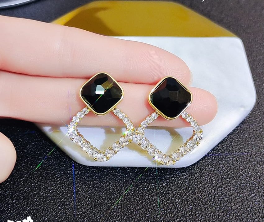 Zircon Korean Black Shiny Earing Resin Rhombus Earrings Earrings...