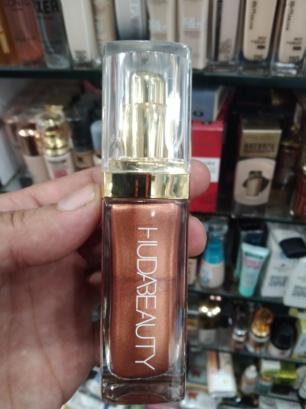 Huda Beauty N.Y.M.P.H. All Over Body Highlighter - Image 2