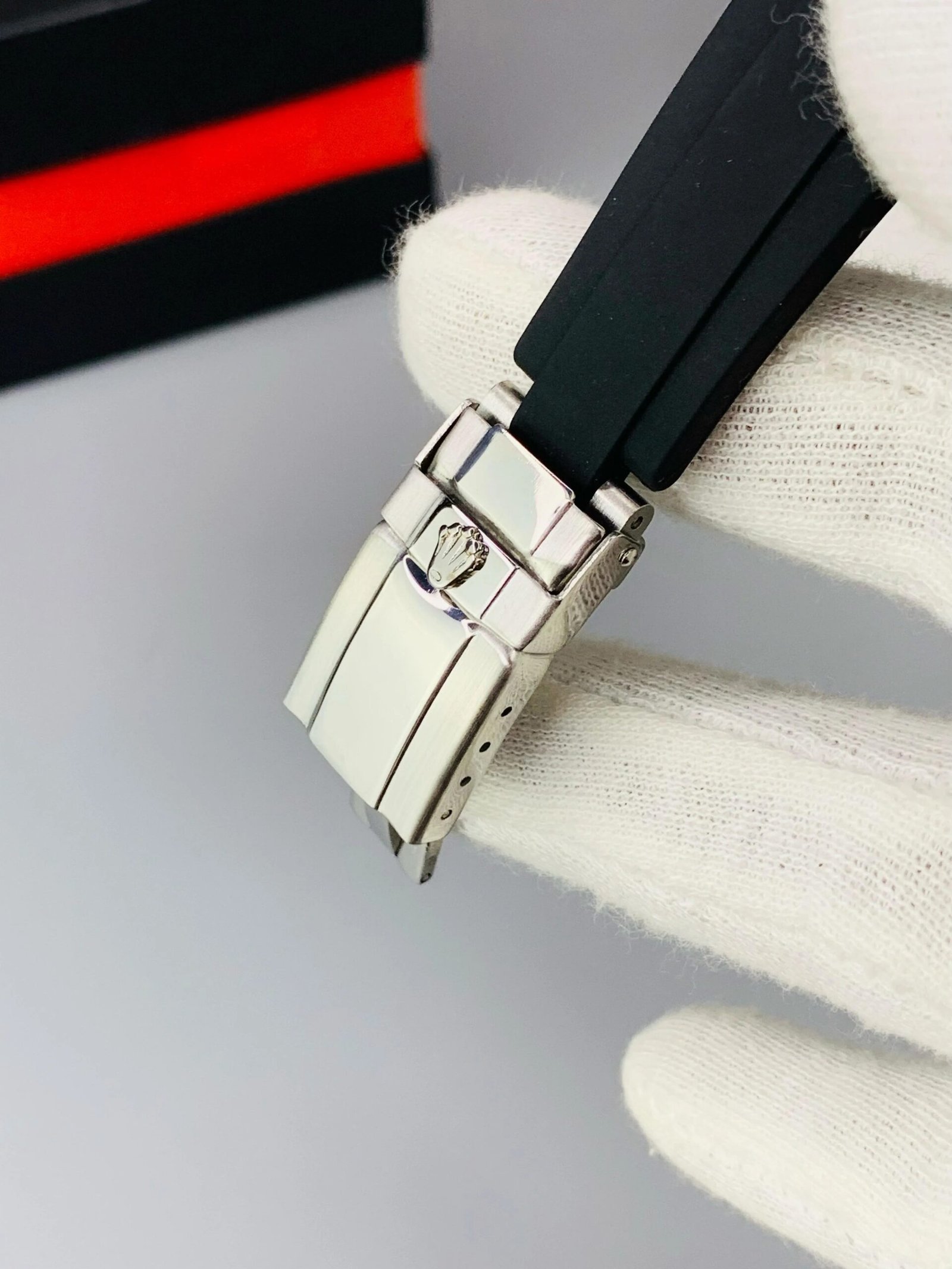 Rolex Oyster Perpetual Luxury Timepiece - Image 3