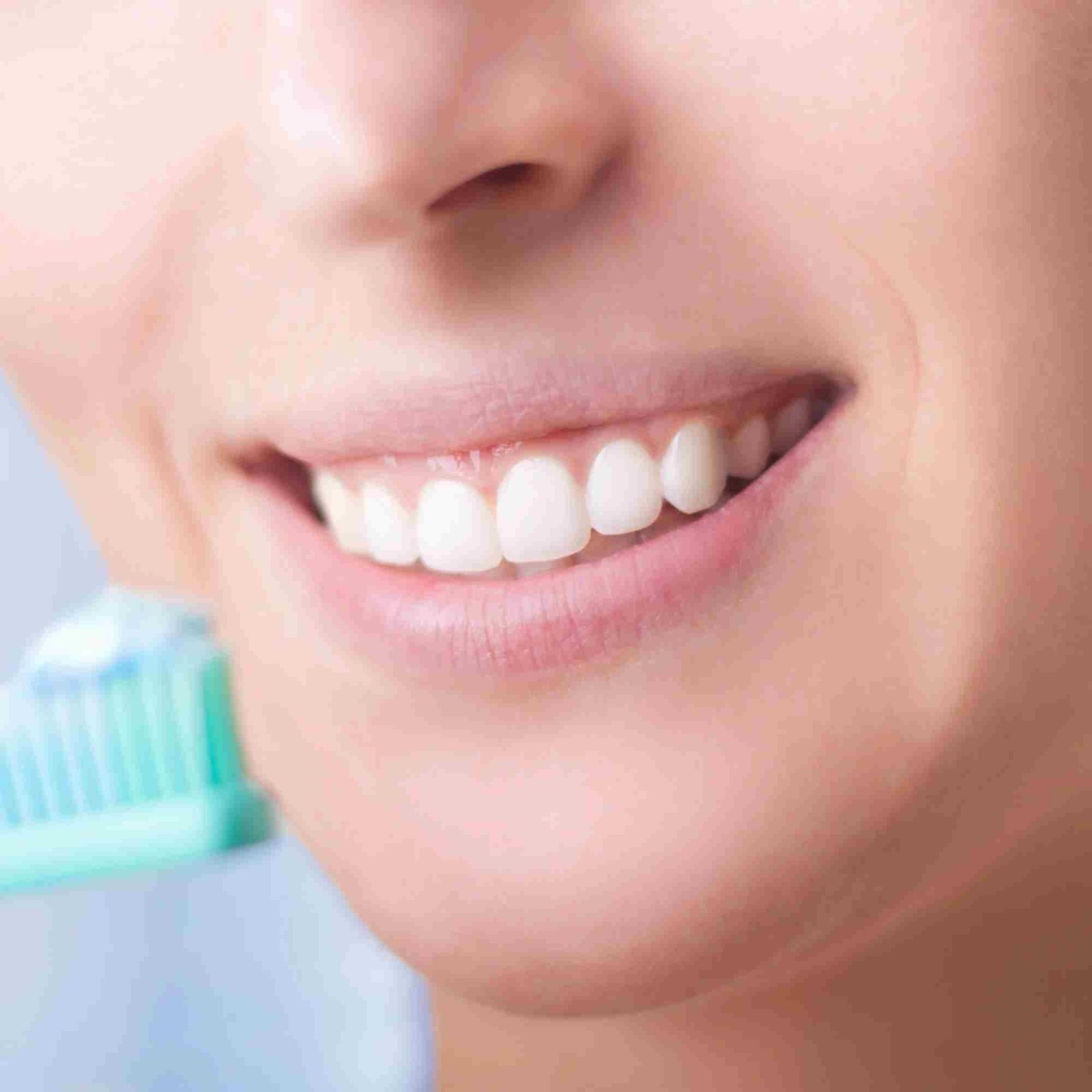 Body Accel Niacinamide Whitening Toothpaste 100Ml - Image 3