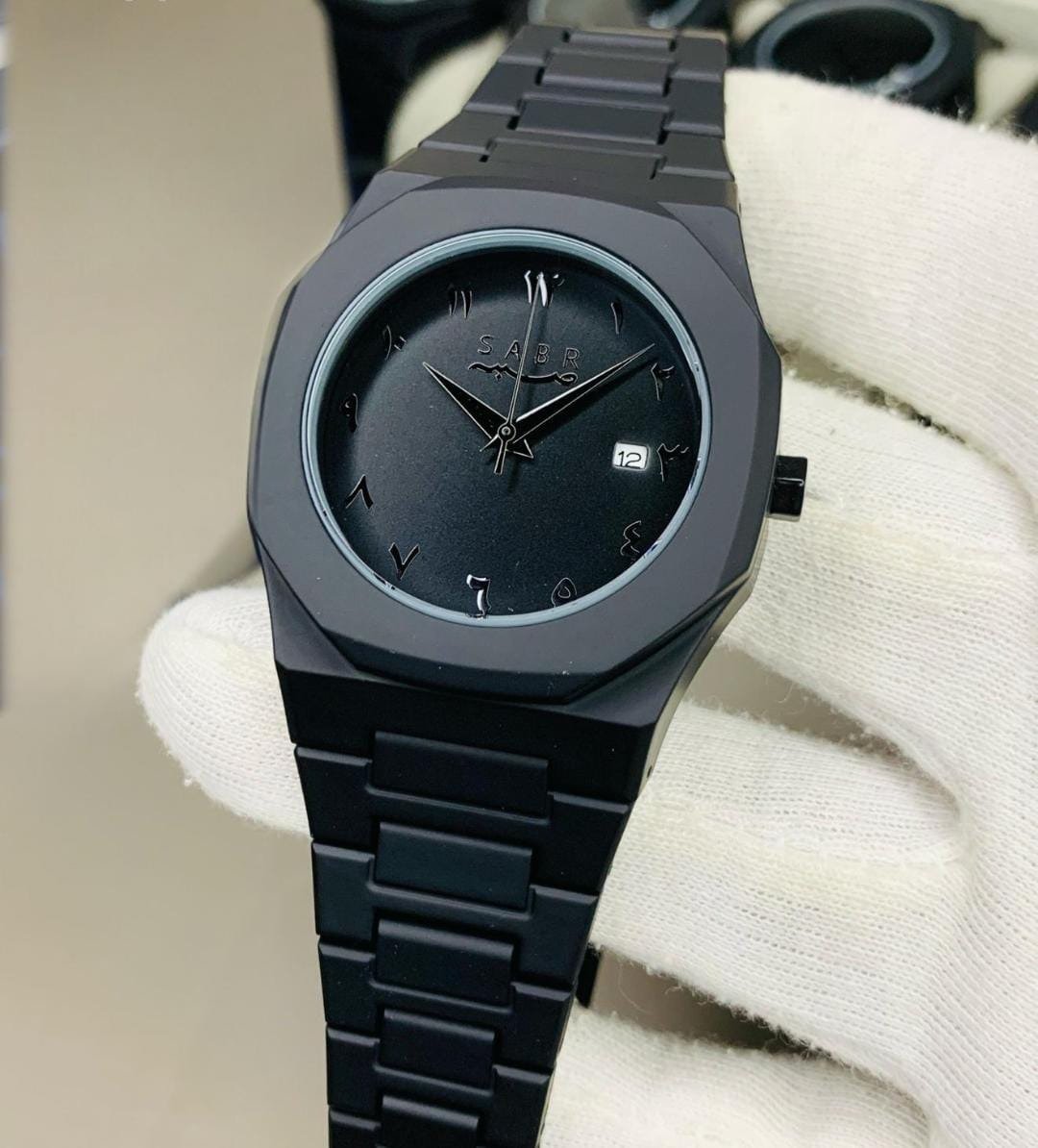 Full Black Aura Quartz Analog Watch - Image 3