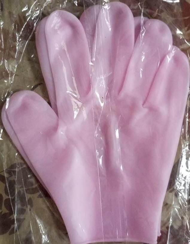 Combo Deal Silicon Gloves and Silicon Socks Durable Quality Comfortable - Image 5