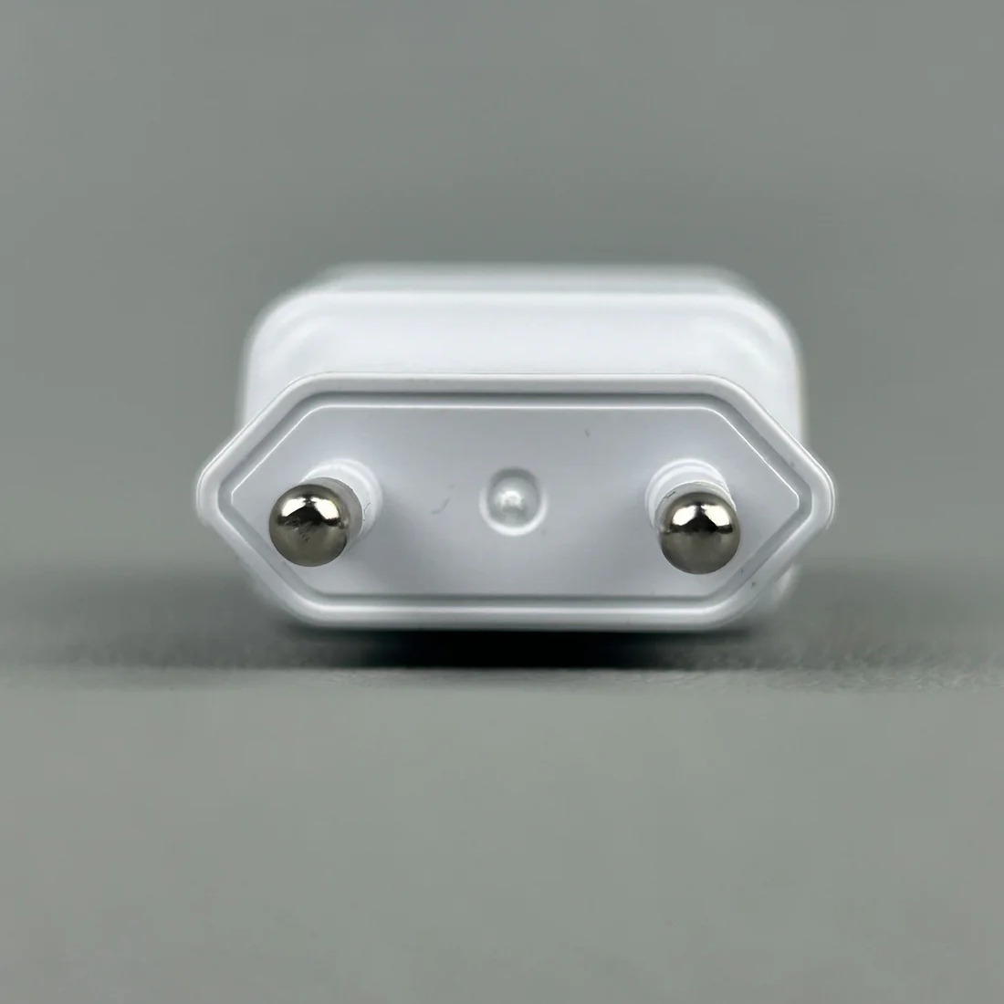 Sansang Fast Charging Adapter - Image 2