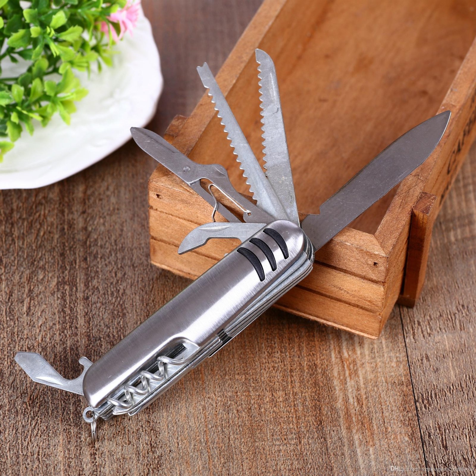 7 in 1 Multifunctional Metal Keychain Stainless Steel Travel Tool - Image 4